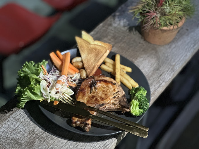 Plean Cafe food